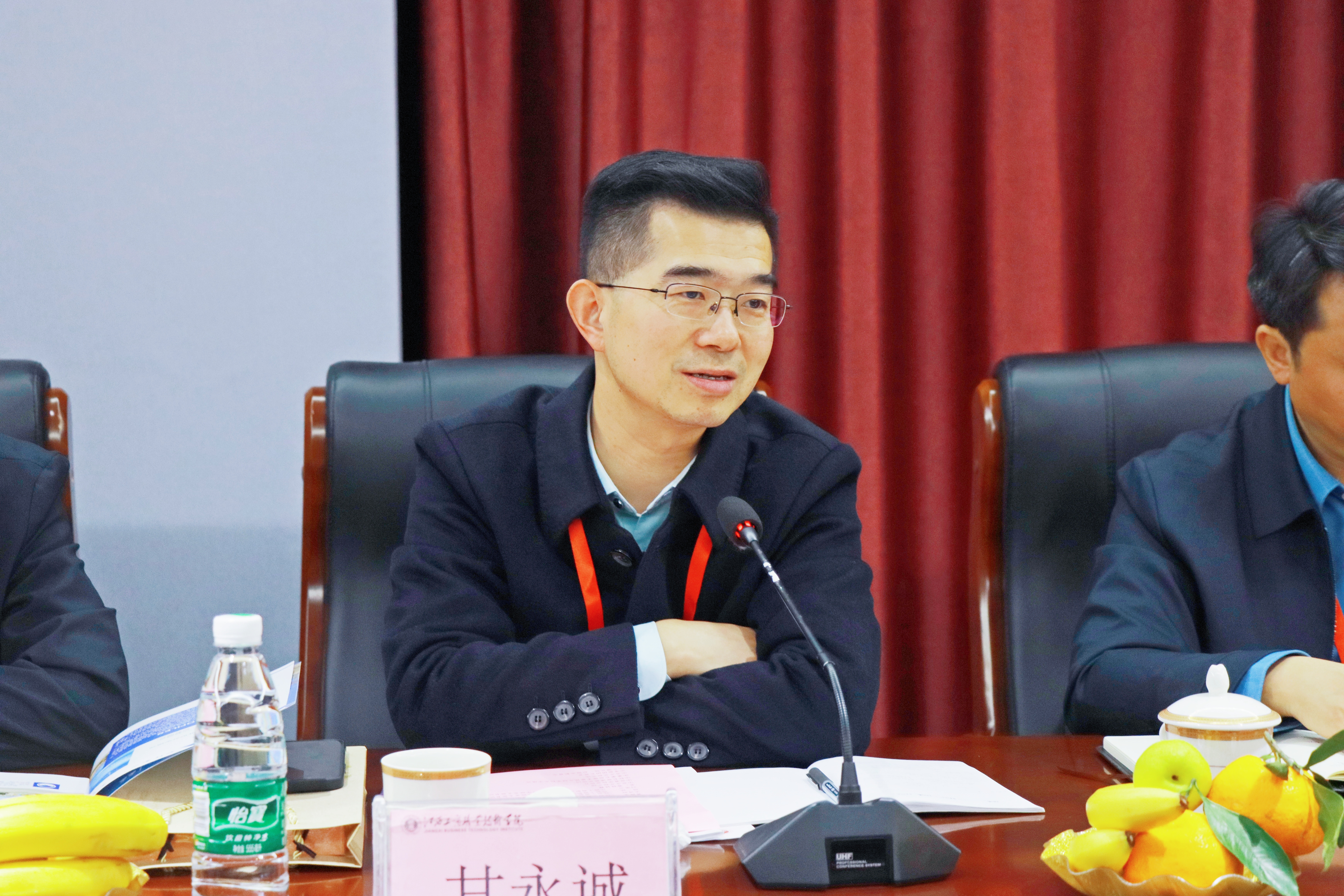 正在上传...